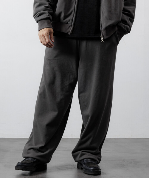 Firsthand（ファーストハンド）の「Firsthand/ファーストハンド 配色 スピンドル ワイドシルエット スウェットパンツ / 裾ドローコード / ダブルフェイス（スウェットパンツ・メンズ・グレー/チャコールグレー/ブラック・M/L）」の9枚目の写真