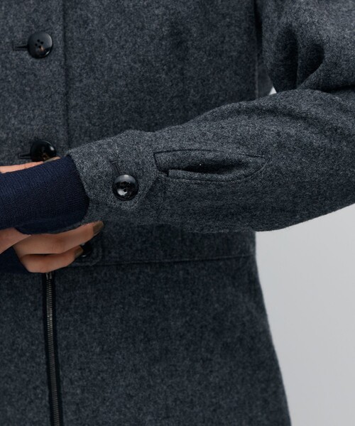 BACCA（バッカ）の「ウールメルトン ワンピースロングコート（その他アウター・レディース・チャコールグレー・36/38）」の2枚目の写真