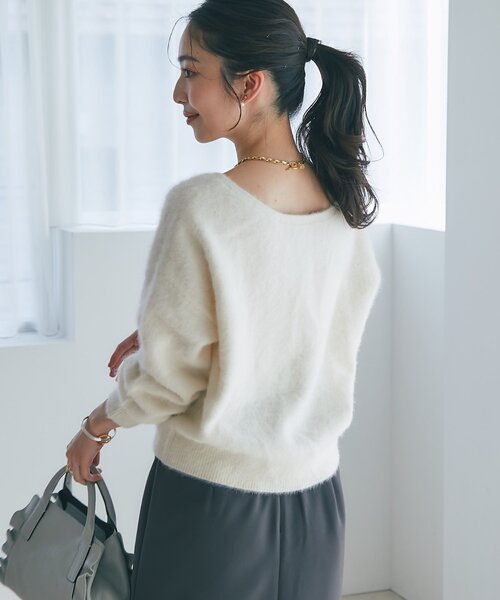 La boutique BonBon（ラブティックボンボン）の「【今すぐお届け！・最強美人見え】ヘアリーウールカシミヤ混前後２WAYニット（ニット/セーター・レディース・ピンク/ネイビー/ミント/オフホワイト・FREE）」の7枚目の写真