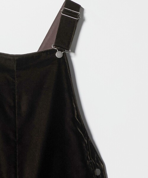UNITED ARROWS(ユナイテッドアローズ)の「ベルベット サロペット パンツ(サロペット/オーバーオール・レディース・ブラック/ダークブラウン・38/36)」の13枚目の写真