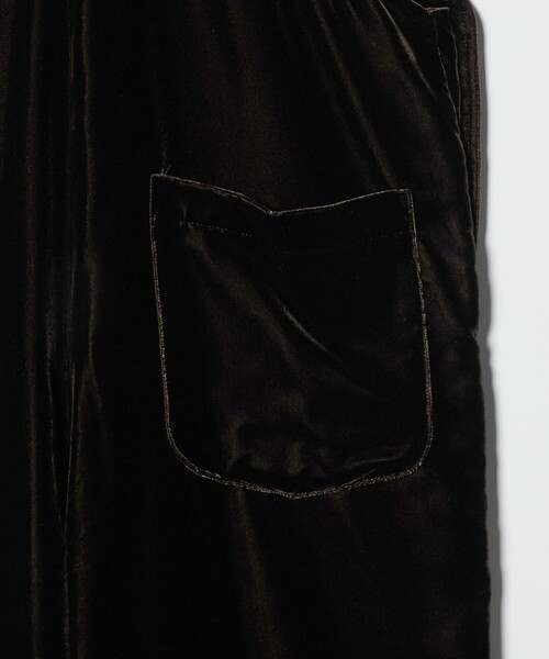 UNITED ARROWS(ユナイテッドアローズ)の「ベルベット サロペット パンツ(サロペット/オーバーオール・レディース・ブラック/ダークブラウン・38/36)」の15枚目の写真
