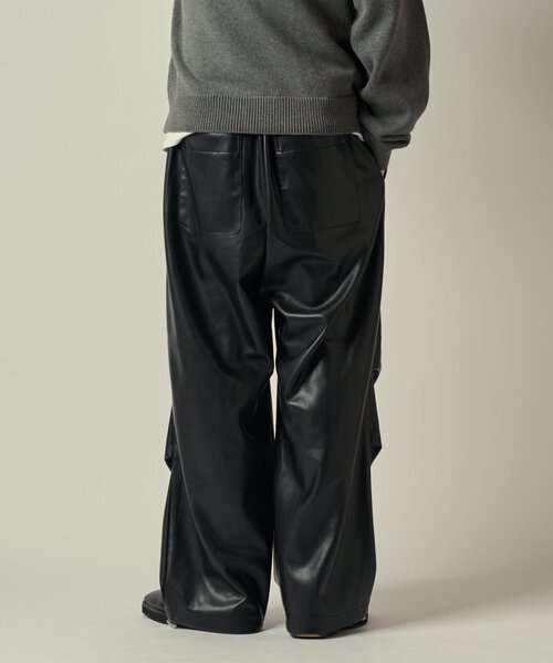 Lui's（ルイス）の「シンセテックレザーパラシュートパンツ（その他パンツ・メンズ・ブラック・M/S）」の17枚目の写真