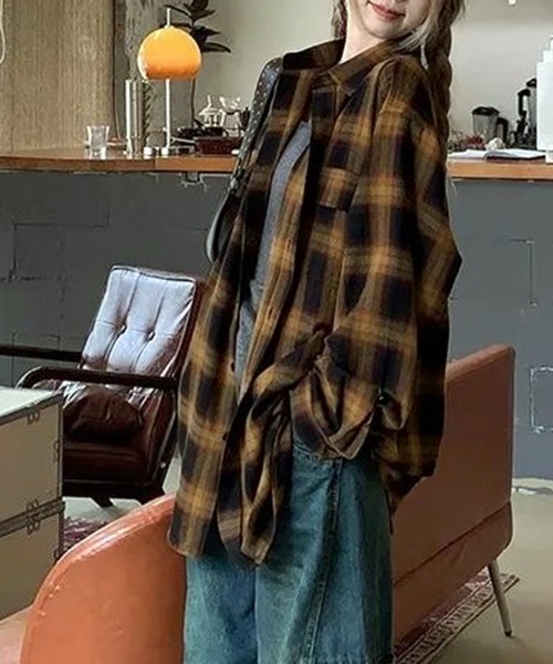 VIBGYOR(ヴィブジョー)の「ユニセックス ルーズビッグチェックシャツ /韓国 ストリート(CZ)(シャツ/ブラウス・レディース・ブラウン・MEDIUM/LARGE)」の2枚目の写真