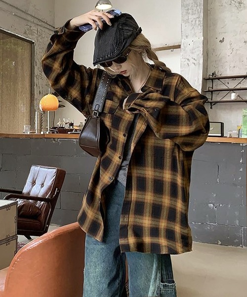 VIBGYOR(ヴィブジョー)の「ユニセックス ルーズビッグチェックシャツ /韓国 ストリート(CZ)(シャツ/ブラウス・レディース・ブラウン・MEDIUM/LARGE)」の3枚目の写真