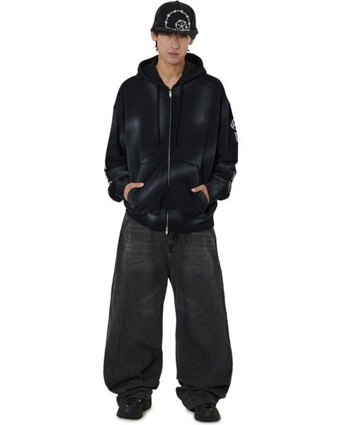 OY(オーワイ)の「『OY/オーワイ』DIRTY SPRAY EFFECT HOODIE ZIP UP/スプレージップアップパーカー(パーカー・レディース・ブラック/ピンク・L/M)」の3枚目の写真