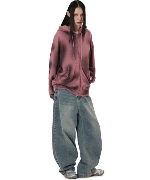OY(オーワイ)の「『OY/オーワイ』DIRTY SPRAY EFFECT HOODIE ZIP UP/スプレージップアップパーカー(パーカー・レディース・ブラック/ピンク・L/M)」の7枚目の写真