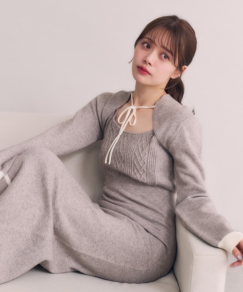 fupel(フぺル)の「hooded cable knit onepiece / フード付きケーブルニットワンピース(ワンピース・レディース・ブラック/グレイッシュベージュ・FREE)」の18枚目の写真