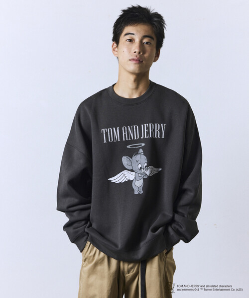 FREAK'S STORE(フリークスストア)の「限定展開 TOM and JERRY/トムとジェリー 別注 フロントプリント クルーネックスウェット(スウェット・メンズ・スミクロ/ネイビー/ピンク/アッシュグレー・SMALL/MEDIUM/LARGE)」の6枚目の写真