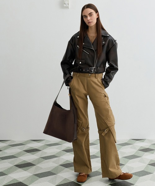 CHARLES & KEITH(チャールズ & キース)の「Edna エドナ スエードホーボーバッグ(ショルダーバッグ・レディース・ブラウン系その他7・L)」の12枚目の写真