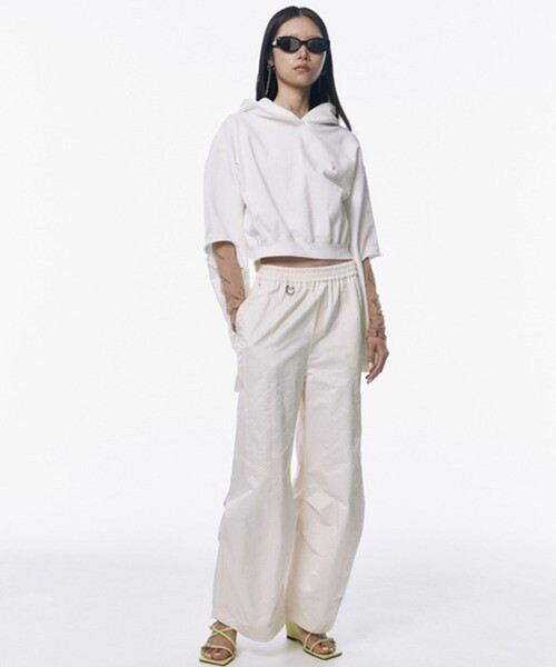 JOSE MOON（ジョゼムーン）の「【JOSEMOON/ジョゼムーン】SLIT SHORT HOODIE/スリットショートフーディー（パーカー・レディース・ホワイト/グレー/ブラック・FREE）」の22枚目の写真