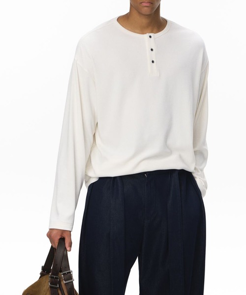 CORPUS TOKYO（コーパス トーキョー）の「オーバー フライス ヘンリーネック ロンT（Tシャツ/カットソー・メンズ・グレー/アイボリー/ブラック・1/2/3）」の17枚目の写真