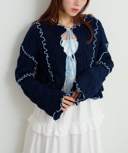 w closet（ダブルクローゼット）の「配色メロウケーブルリボンカーディガン（カーディガン/ボレロ・レディース・アイボリー/サックスブルー/グレー/グリーン/ネイビー/ブラウン・FREE）」の14枚目の写真