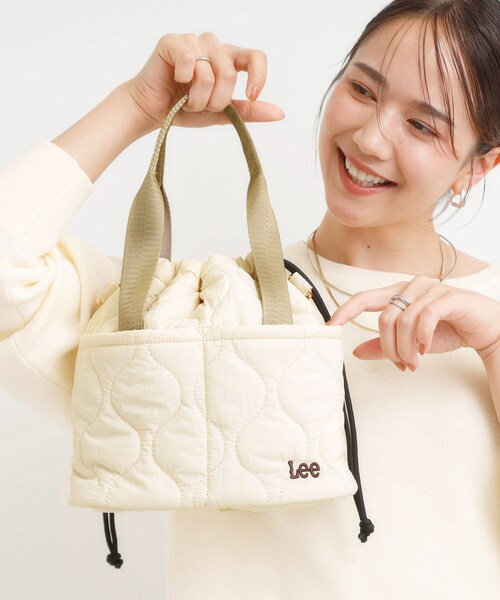 Lee(リー)の「【Lee別注】巾着ショルダーバッグ(ショルダーバッグ・レディース・ナチュラル/アイボリー系7/ブラック/カーキ/ピンク系9・00)」の4枚目の写真