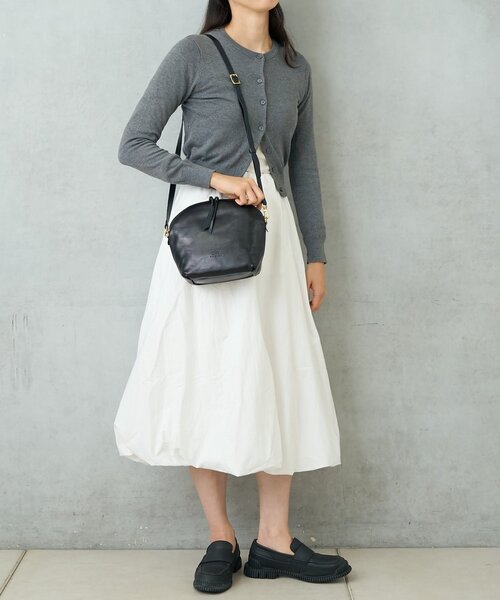 BIRTHDAY BAR（バースデイバー）の「LIGHT LEATHER SHOULDER 軽量本革ショルダーバッグ（ショルダーバッグ・レディース・ダークブラウン/キャメル/ブラック・0）」の4枚目の写真
