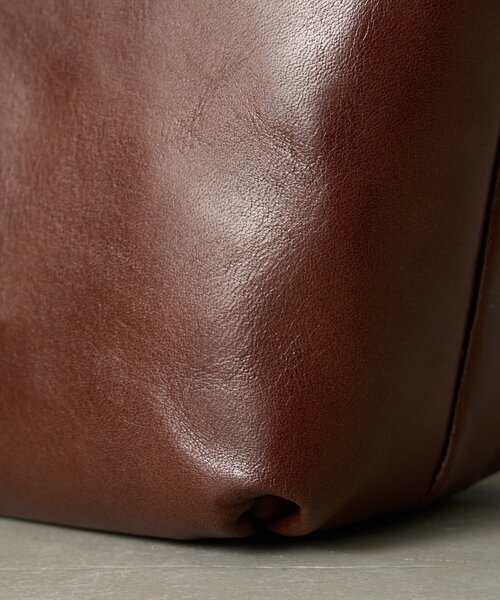 BIRTHDAY BAR（バースデイバー）の「LIGHT LEATHER SHOULDER 軽量本革ショルダーバッグ（ショルダーバッグ・レディース・ダークブラウン/キャメル/ブラック・0）」の16枚目の写真