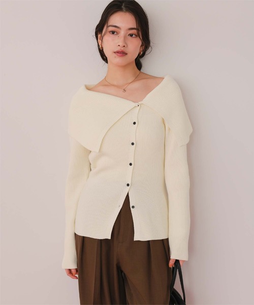 titivate（ティティベイト）の「アシンメトリーオフショルダーニットトップス（ニット/セーター・レディース・グレー/ベージュ/ネイビー/ブラック/アイボリー・M/L/S）」の11枚目の写真