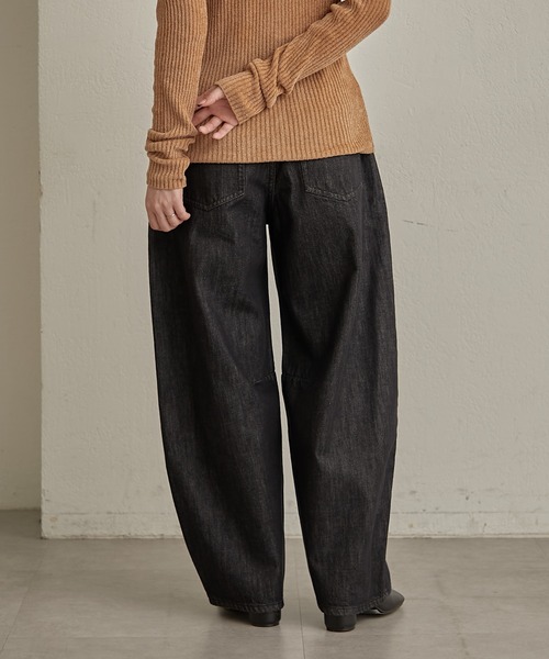 Omekashi（オメカシ）の「カーブデニム（デニムパンツ・レディース・インディゴブルー/ブラック・マルチサイズ）」の3枚目の写真