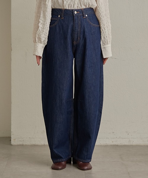 Omekashi（オメカシ）の「カーブデニム（デニムパンツ・レディース・インディゴブルー/ブラック・マルチサイズ）」の15枚目の写真