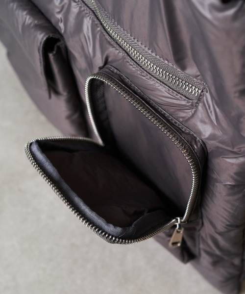 PAPILLONNER（パピヨネ）の「軽量/リバーシブルパフィートート（ショルダーバッグ・レディース・カーキ/チャコールグレー・FREE）」の14枚目の写真