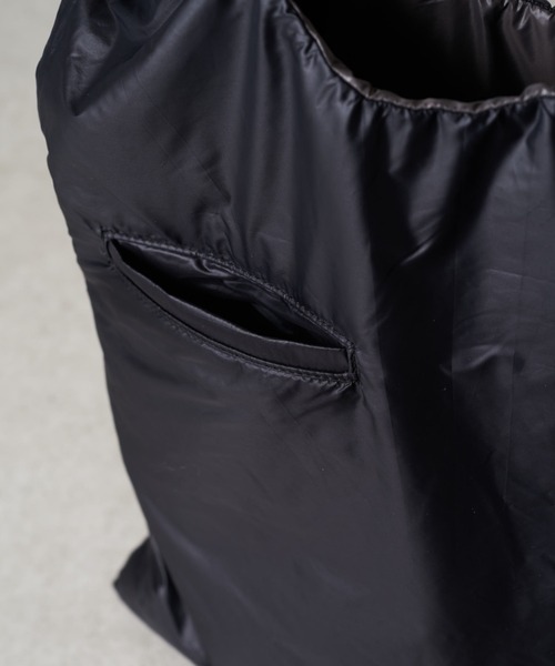 PAPILLONNER（パピヨネ）の「軽量/リバーシブルパフィートート（ショルダーバッグ・レディース・カーキ/チャコールグレー・FREE）」の19枚目の写真