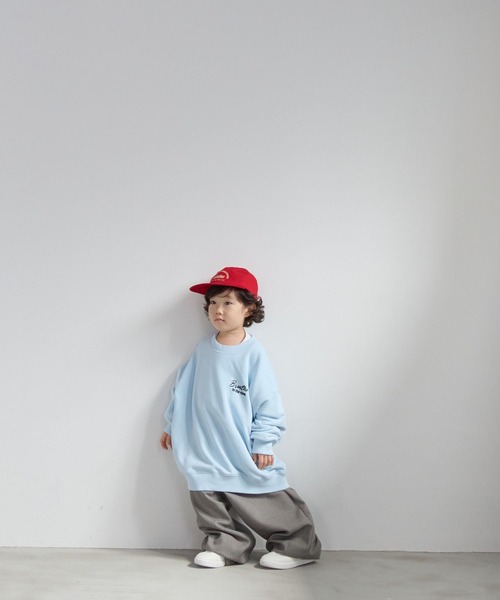 LOWRYS FARM（ローリーズファーム）の「フォトウラケプルオーバー　601899（スウェット・キッズ・ブラック/アイボリー/ブルー・130cm/110cm/150cm）」の12枚目の写真