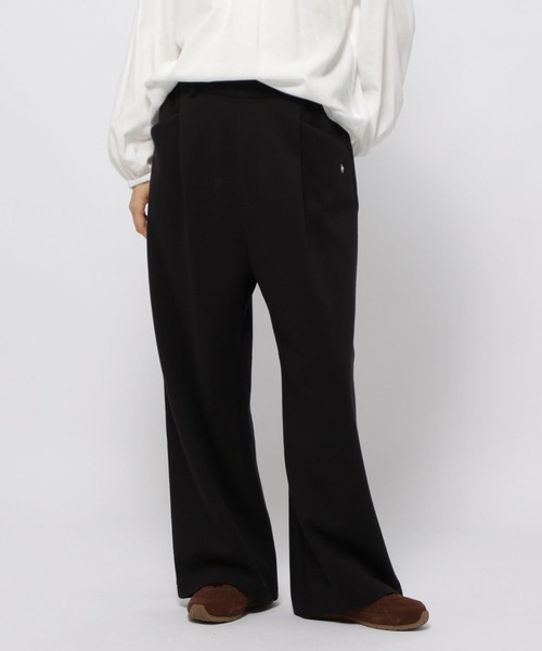 POLO BCS（ポロ ビーシーエス）の「【POLO BCS(ポロ・ビーシーエス)】タックイージーパンツ（スウェットパンツ・レディース・ブラック/ナチュラル/ブラウン/ブルー・FREE）」の5枚目の写真