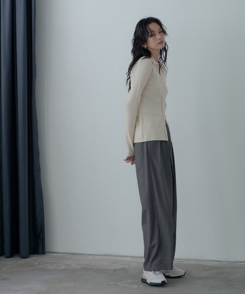 GALLEST（ギャレスト）の「【一部店舗限定】ポロ衿リブニット（ニット/セーター・レディース・グレー/ブラウン系その他/アイボリー・38）」の15枚目の写真