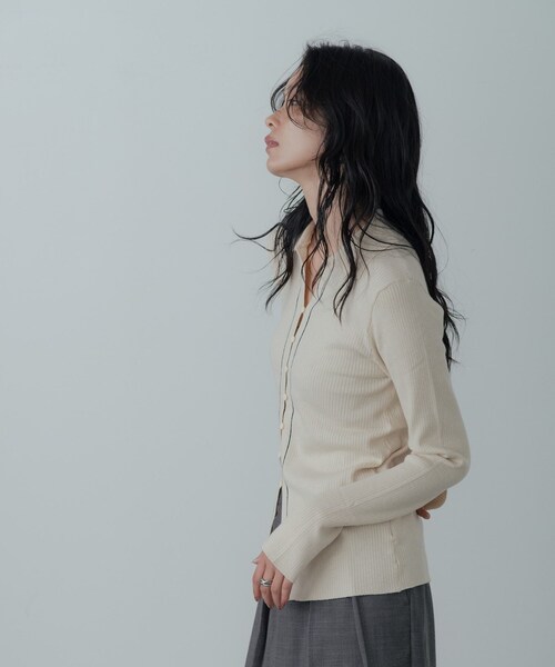 GALLEST（ギャレスト）の「【一部店舗限定】ポロ衿リブニット（ニット/セーター・レディース・グレー/ブラウン系その他/アイボリー・38）」の18枚目の写真