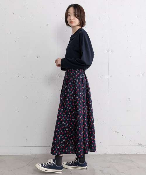 POU DOU DOU（プードゥドゥ）の「フラワープリントフレアスカート（スカート・レディース・ネイビー/ブラック・M）」の15枚目の写真