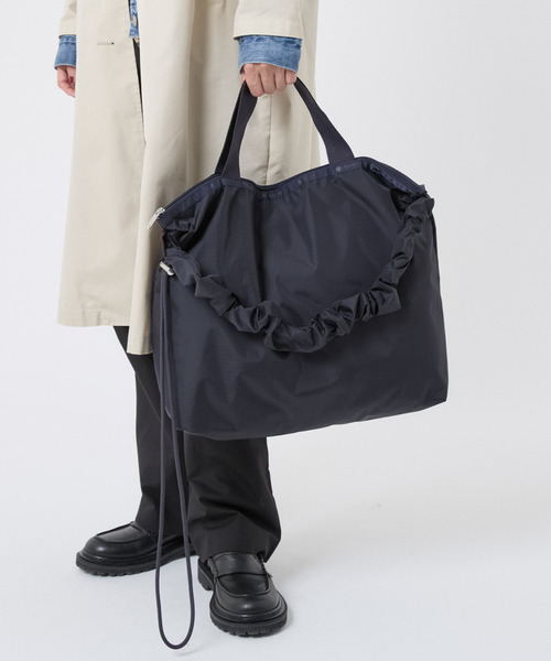 LeSportsac（レスポートサック）の「GH DAILY TOTE ディープシーブルー（トートバッグ・レディース・ブルー・FREE）」の2枚目の写真