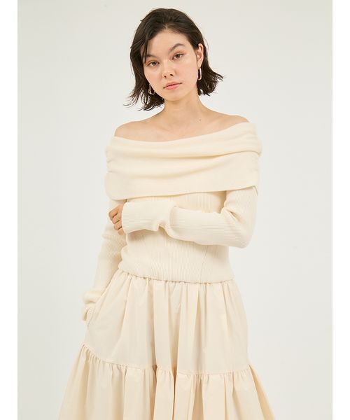 emmi（エミ）の「オフショルニットドッキングワンピース（ワンピース・レディース・レッド/ブラウン/アイボリー・0/1）」の4枚目の写真