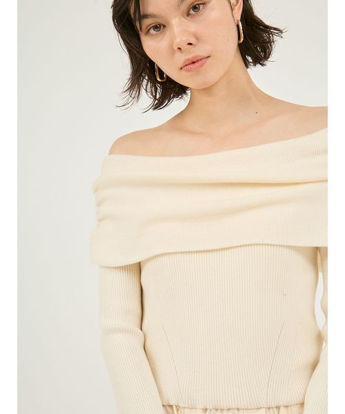 emmi（エミ）の「オフショルニットドッキングワンピース（ワンピース・レディース・レッド/ブラウン/アイボリー・0/1）」の11枚目の写真