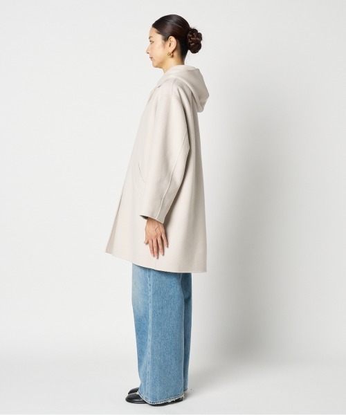 HELIOPOLE（エリオポール）の「DOUBLE FACE HOODIE COAT（その他アウター・レディース・アイボリー/ブラック・36/38）」の14枚目の写真