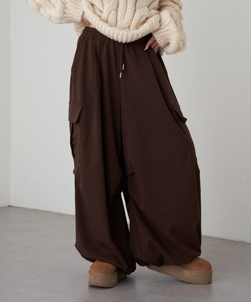 RAY CASSIN（レイカズン）の「バレルカーゴパンツ（その他パンツ・レディース・チャコールグレー/ブラウン系その他2/ブラウン・FREE）」の5枚目の写真
