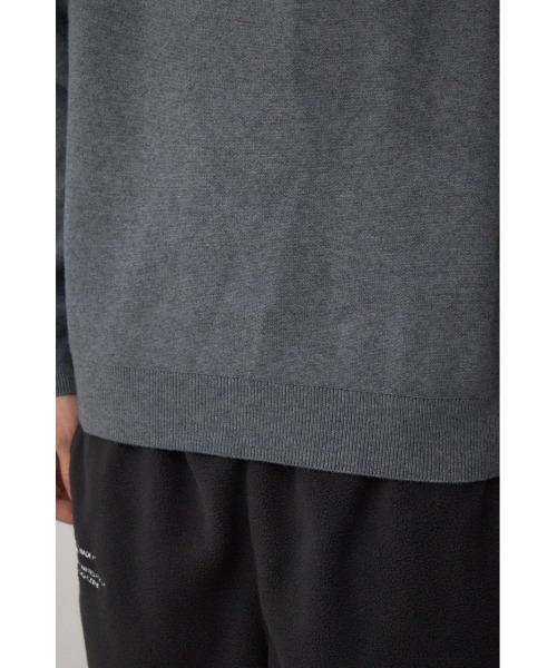 AZUL by moussy（アズールバイマウジー）の「スムースニットモックネックトップス（ニット/セーター・メンズ・ダークネイビー/アイボリー/ブラック/グレー・SMALL/MEDIUM/LARGE）」の6枚目の写真