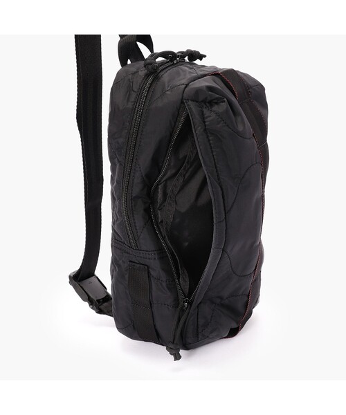 BRIEFING／ブリーフィング】QUILTED SLING WALKER（ショルダーバッグ