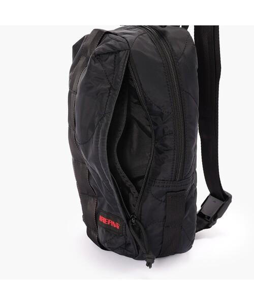 BRIEFING／ブリーフィング】QUILTED SLING WALKER（ショルダーバッグ