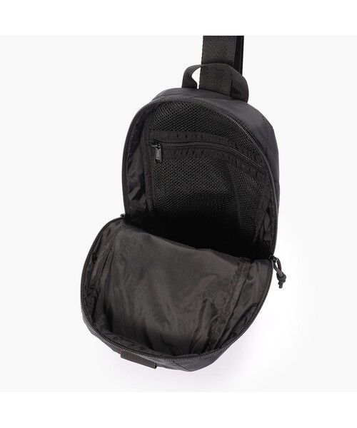 BRIEFING／ブリーフィング】QUILTED SLING WALKER（ショルダーバッグ