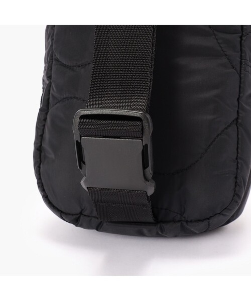 BRIEFING／ブリーフィング】QUILTED SLING WALKER（ショルダーバッグ