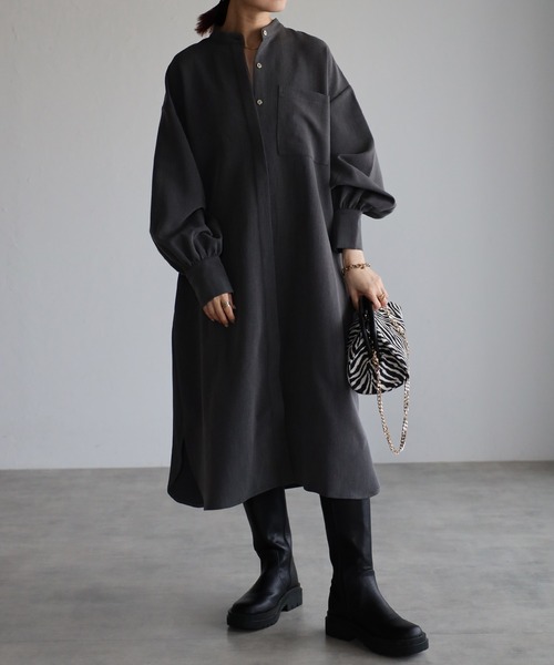 Bonjour Sagan（ボンジュールサガン）の「バンドカラーボリュームスリーブシャツワンピース（シャツワンピース・レディース・グレー・FREE）」の2枚目の写真