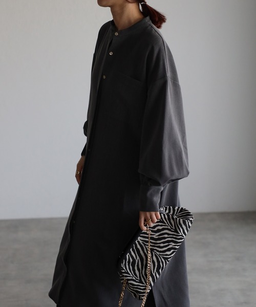 Bonjour Sagan（ボンジュールサガン）の「バンドカラーボリュームスリーブシャツワンピース（シャツワンピース・レディース・グレー・FREE）」の3枚目の写真