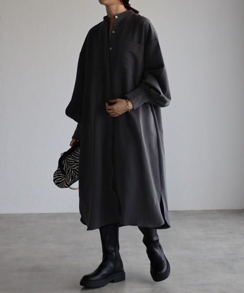 Bonjour Sagan（ボンジュールサガン）の「バンドカラーボリュームスリーブシャツワンピース（シャツワンピース・レディース・グレー・FREE）」の4枚目の写真