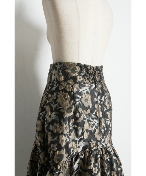 &. NOSTALGIA(アンドドットノスタルジア)の「フラワージャガードスカート(スカート・レディース・ゴールド/ブルー・M)」の7枚目の写真