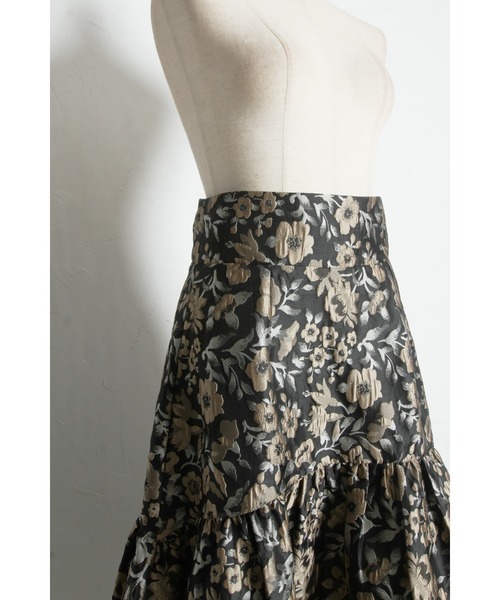 &. NOSTALGIA(アンドドットノスタルジア)の「フラワージャガードスカート(スカート・レディース・ゴールド/ブルー・M)」の9枚目の写真