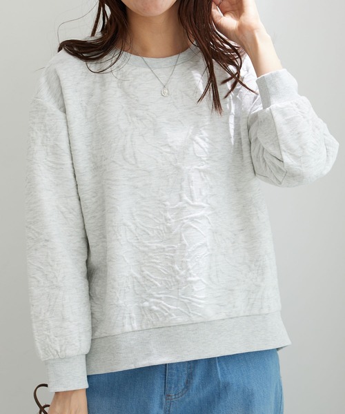BELLUNA PLUS(ベルーナ)の「花柄ふくれジャカード素材プルオーバー(Tシャツ/カットソー・レディース・チャコール/ネイビー/杢グレー/アイボリー/ミント・LARGE/X-LARGE/MEDIUM)」の3枚目の写真