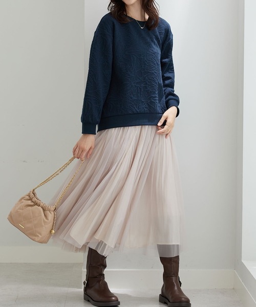 BELLUNA PLUS(ベルーナ)の「花柄ふくれジャカード素材プルオーバー(Tシャツ/カットソー・レディース・チャコール/ネイビー/杢グレー/アイボリー/ミント・LARGE/X-LARGE/MEDIUM)」の10枚目の写真