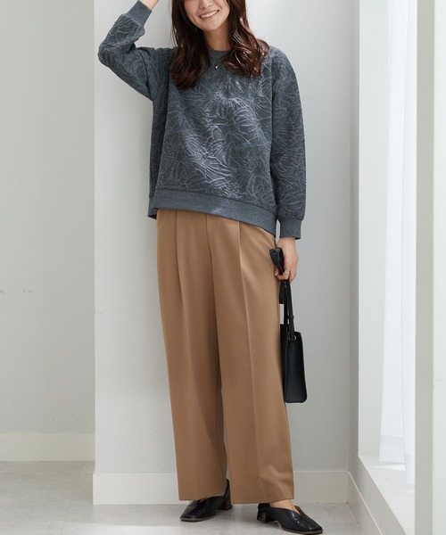BELLUNA PLUS(ベルーナ)の「花柄ふくれジャカード素材プルオーバー(Tシャツ/カットソー・レディース・チャコール/ネイビー/杢グレー/アイボリー/ミント・LARGE/X-LARGE/MEDIUM)」の17枚目の写真