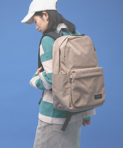 Kappa（カッパ）の「≪Kappa×and ST ウェルネスクラブ≫ワンポイントラバーロゴ バックパック（バックパック/リュック・レディース・ベージュ/レッド/ブラック/ブルー・FREE）」の9枚目の写真