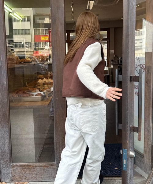 CANAL JEAN（キャナルジーン）の「diggity　リバーシブルムートンベスト（ベスト・レディース・ブラウン/クリーム・ONE SIZE）」の3枚目の写真