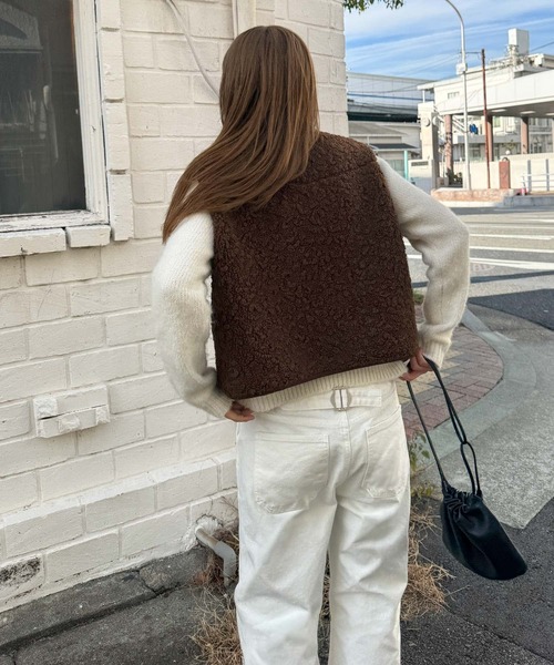 CANAL JEAN（キャナルジーン）の「diggity　リバーシブルムートンベスト（ベスト・レディース・ブラウン/クリーム・ONE SIZE）」の8枚目の写真